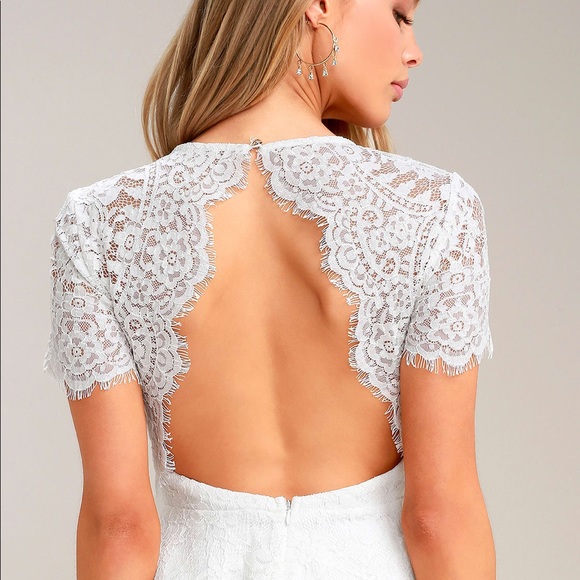 NWT Cute lace backless top - Picture 2 of 7